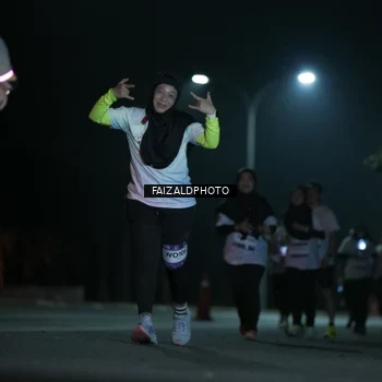 Runner Photo 7771235