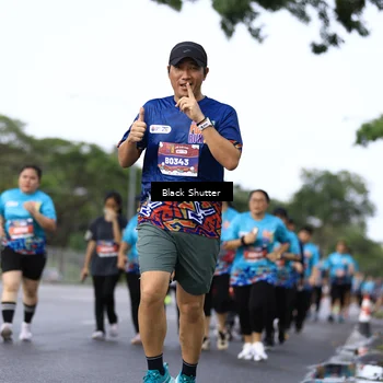Runner Photo 7771251