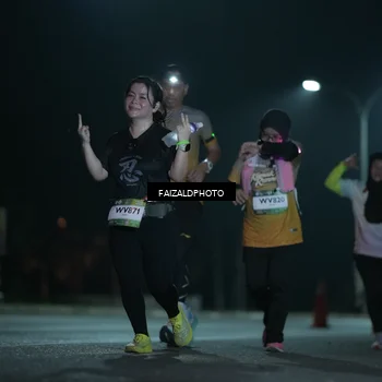 Runner Photo 7771256
