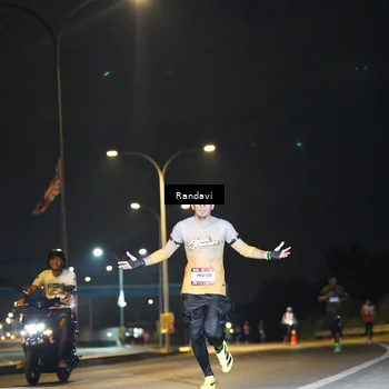 Runner Photo 7771261