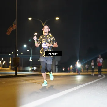 Runner Photo 7771264