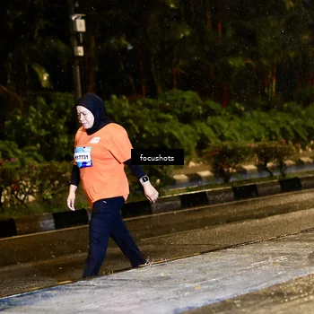 Runner Photo 7771275