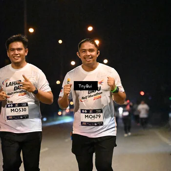 Runner Photo 7771307