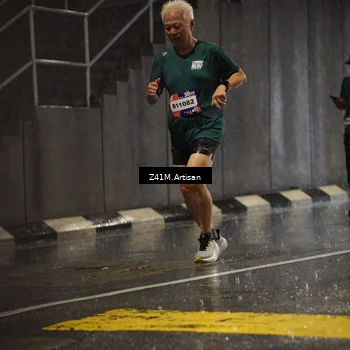 Runner Photo 7771316
