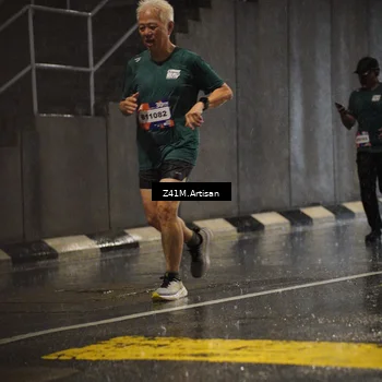 Runner Photo 7771331