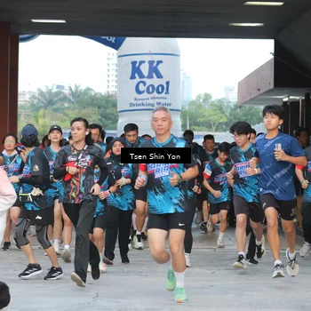 Runner Photo 7771341
