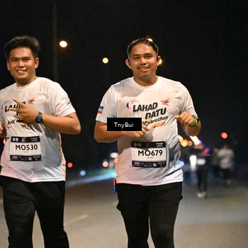 Runner Photo 7771354