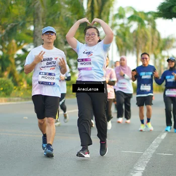 Runner Photo 7771377