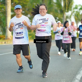 Runner Photo 7771431