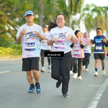 Runner Photo 7771468