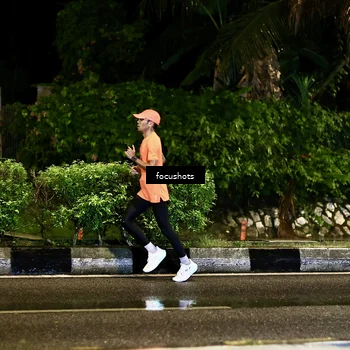 Runner Photo 7771515