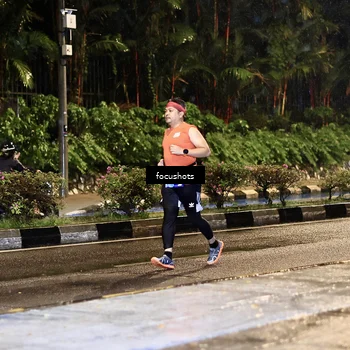 Runner Photo 7771542