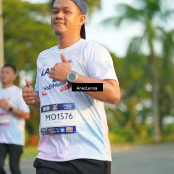 Runner Photo 7771571