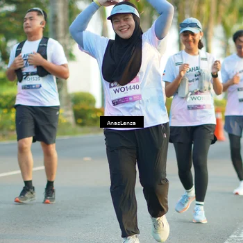 Runner Photo 7771572