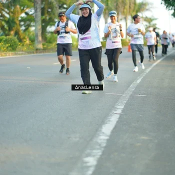 Runner Photo 7771582