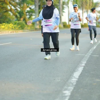Runner Photo 7771596