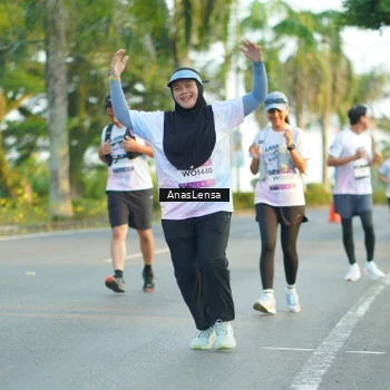 Runner Photo 7771597