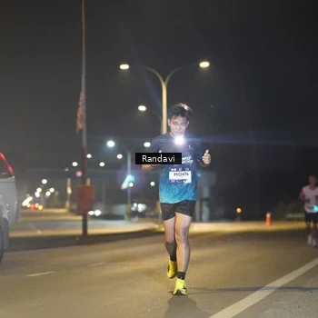 Runner Photo 7771625