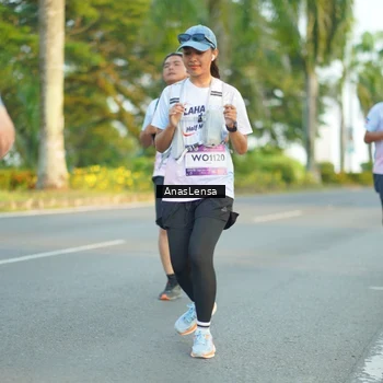 Runner Photo 7771636