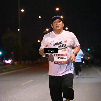 Runner Photo 7771640