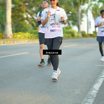 Runner Photo 7771642