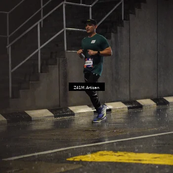 Runner Photo 7771647