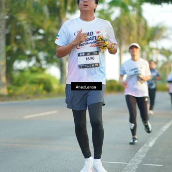 Runner Photo 7771649