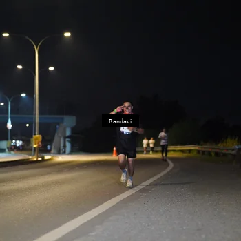 Runner Photo 7771653
