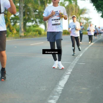 Runner Photo 7771655