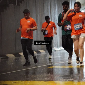 Runner Photo 7771669