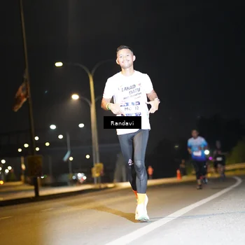 Runner Photo 7771673