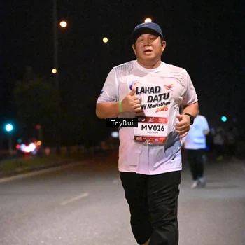 Runner Photo 7771691