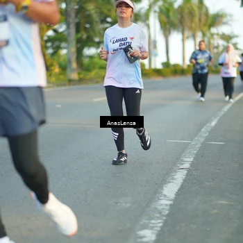 Runner Photo 7771713