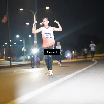 Runner Photo 7771732