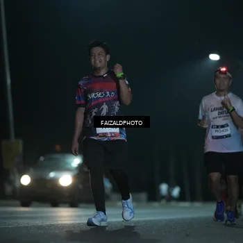Runner Photo 7771749