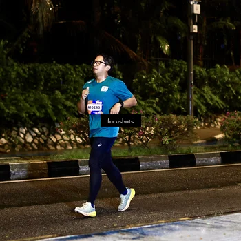 Runner Photo 7771752