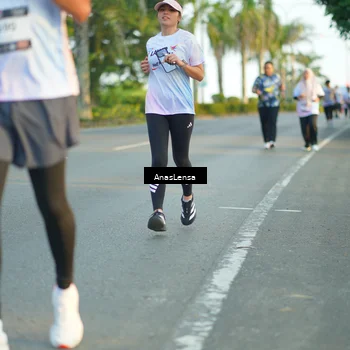 Runner Photo 7771762