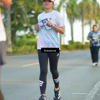 Runner Photo 7771774