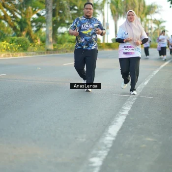 Runner Photo 7771797