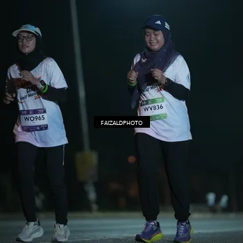 Runner Photo 7771800