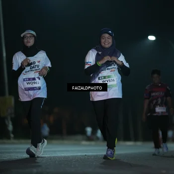 Runner Photo 7771807