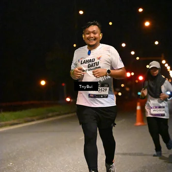 Runner Photo 7771812