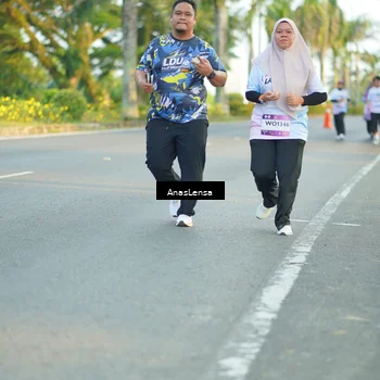 Runner Photo 7771824