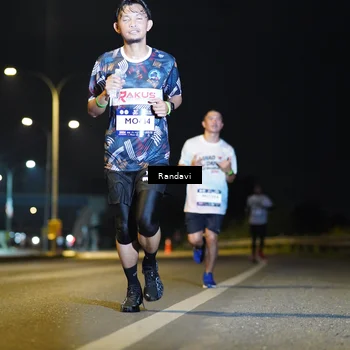 Runner Photo 7771853