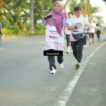Runner Photo 7771866