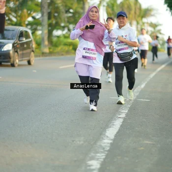 Runner Photo 7771868