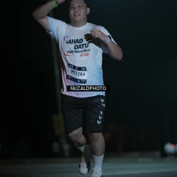 Runner Photo 7771880