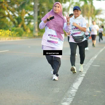 Runner Photo 7771881