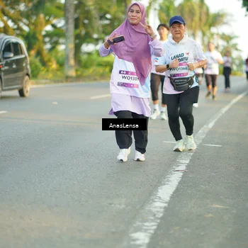 Runner Photo 7771888