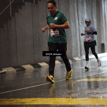 Runner Photo 7771896